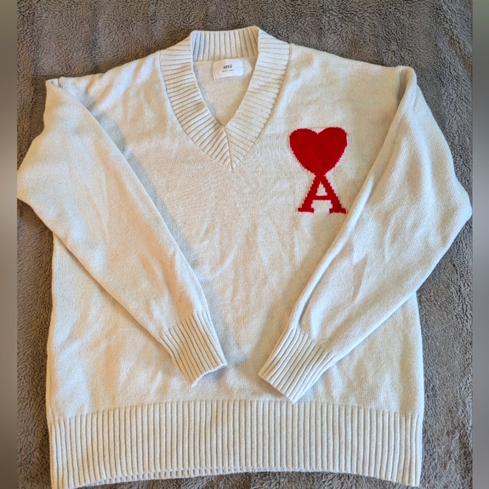 AMI sweater